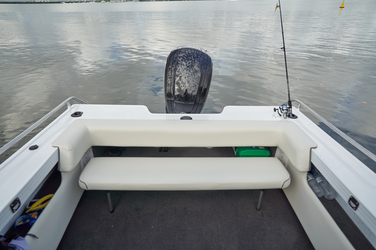 quintrex cruiseabout spacious seats | comfort bundle